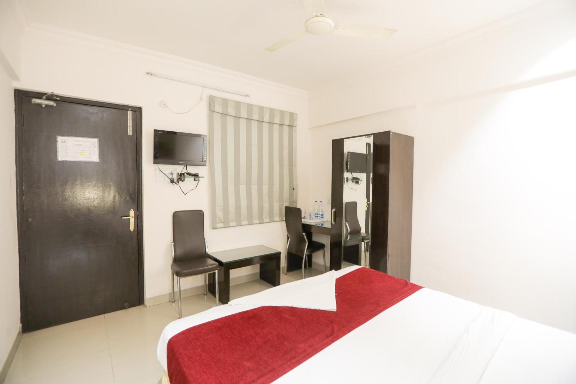 Anr Hotels Lucknow Zewnętrze zdjęcie