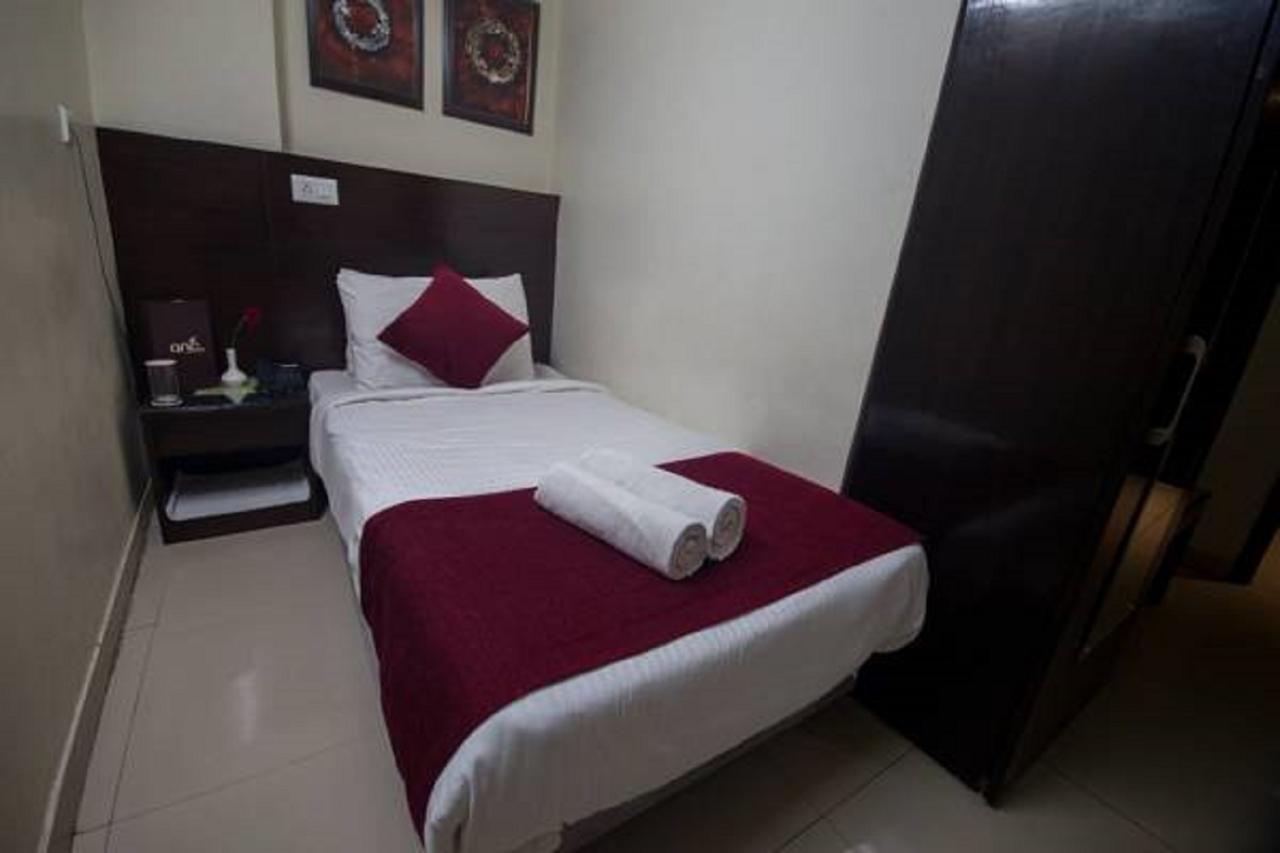 Anr Hotels Lucknow Zewnętrze zdjęcie