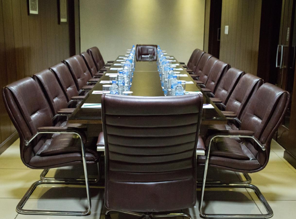 Anr Hotels Lucknow Zewnętrze zdjęcie