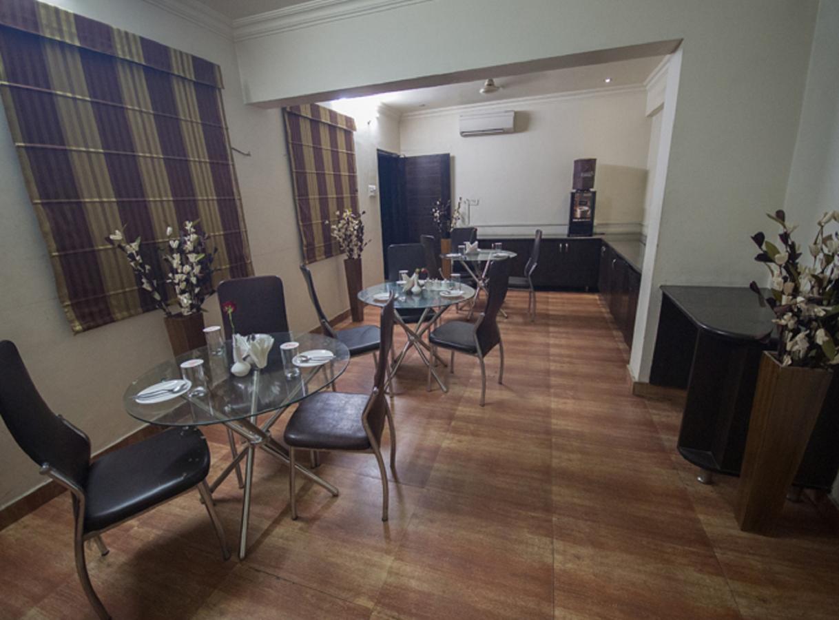 Anr Hotels Lucknow Zewnętrze zdjęcie